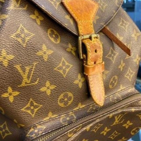 LOUIS VUITTON MONOGRAM CANVAS MONTSOURIS GM - Picture 3 of 6